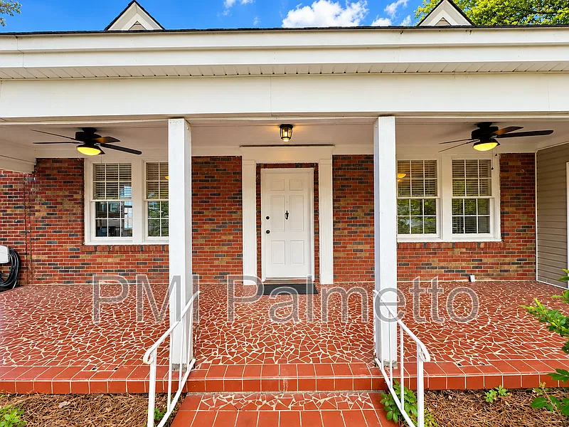 3 bed, 2.5 bath, 1984 sqft, $2,500 — Photo 4