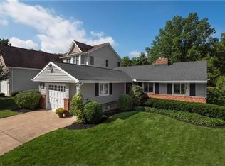 394 Fordham Pkwy, Bay Village, OH 44140