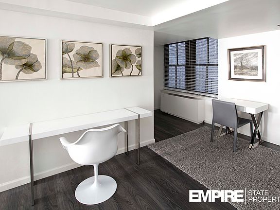 5th image of 150 W 51st St APT 724