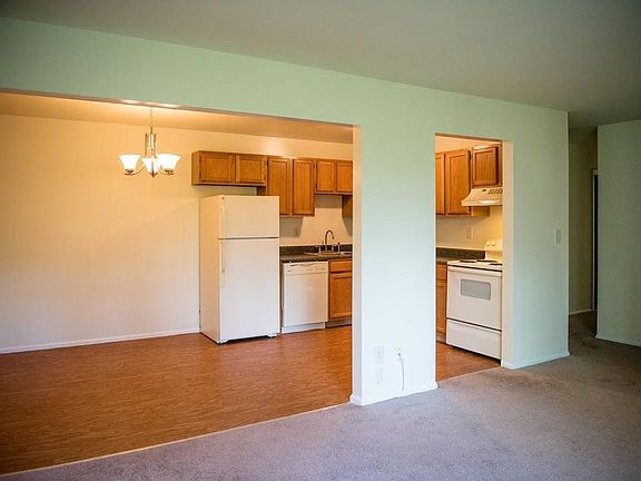 2nd image of 41 Harriman Woods Dr #56