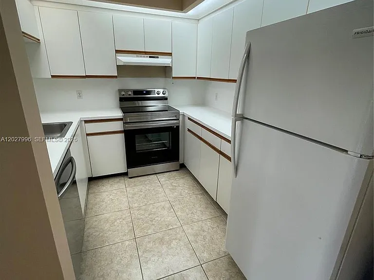 12800 SW 7th Ct #304G — Photo 5