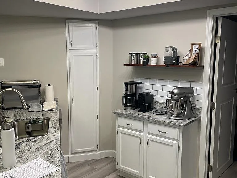 5860 Locbury Ln — Photo 6