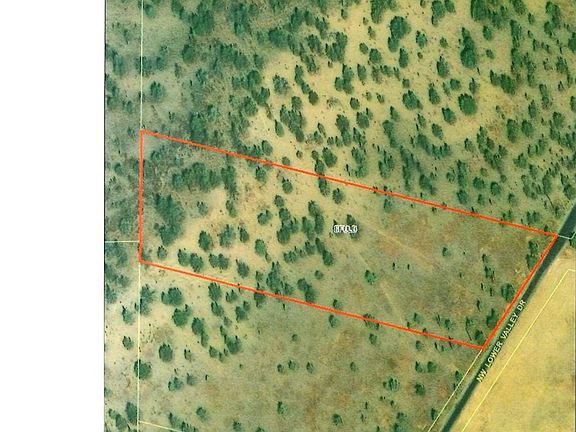 4th image of 70445 NW Lower Valley Dr