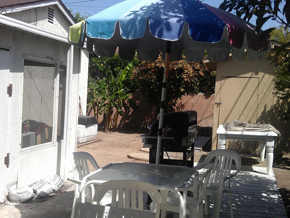 2nd image of 505 Shelley St
