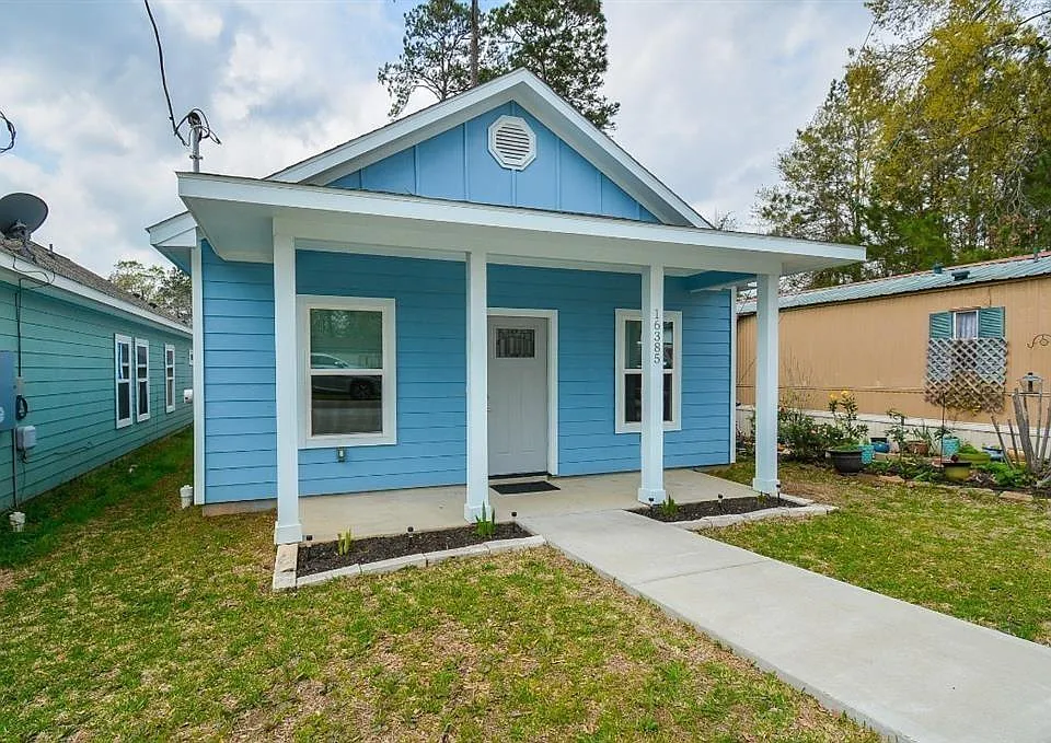 16385 Eastchase