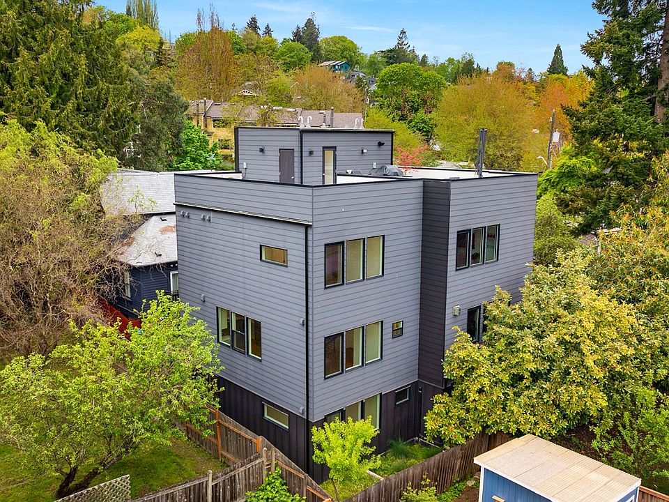 1st image of 312 27th Ave E #A