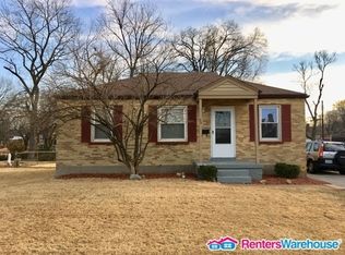 30 Derhake Rd, Florissant, MO 63031