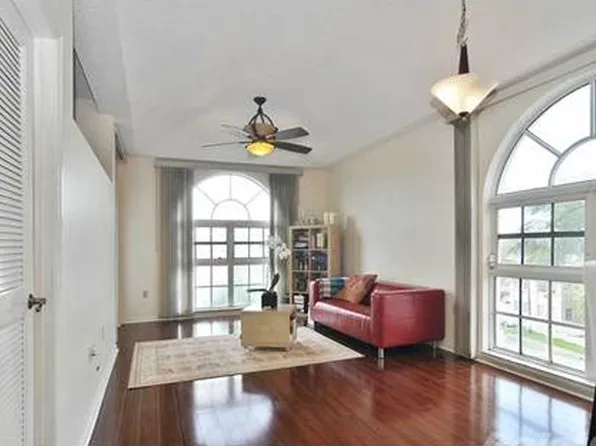 1280 S Alhambra Cir APT 1401, Coral Gables, FL 33146