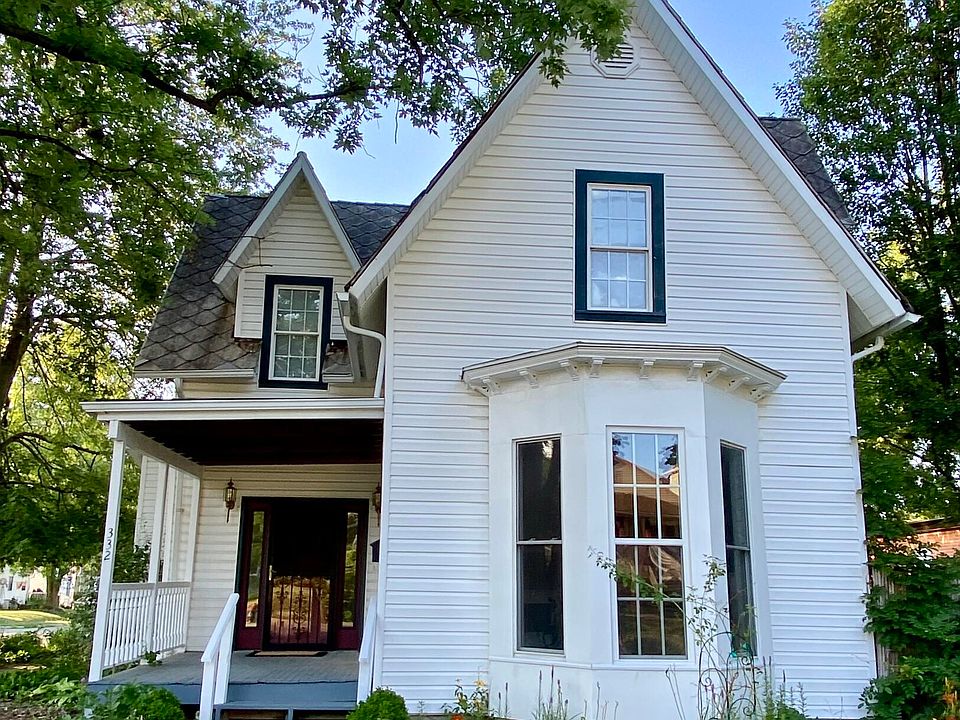 1st image of 332 W 8th St