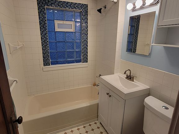 2nd image of 33 Hobmoor Ave #2