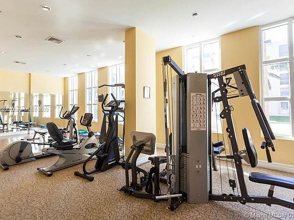 3rd image of 17555 Atlantic Blvd APT 1003