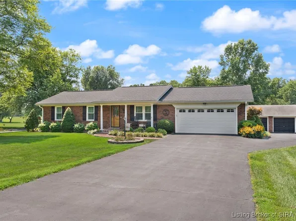 1715 Marvy Lane NE, Palmyra, IN 47164