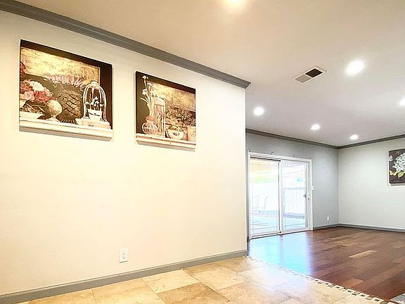 4th image of 1235 Oxton Dr