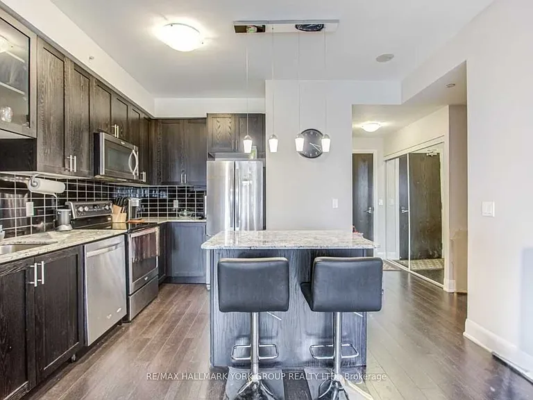 2900 Highway 7 Rd #3204 — Photo 3