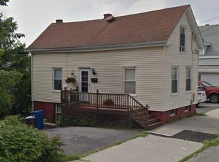6 Hammond St, Portland, ME 04101