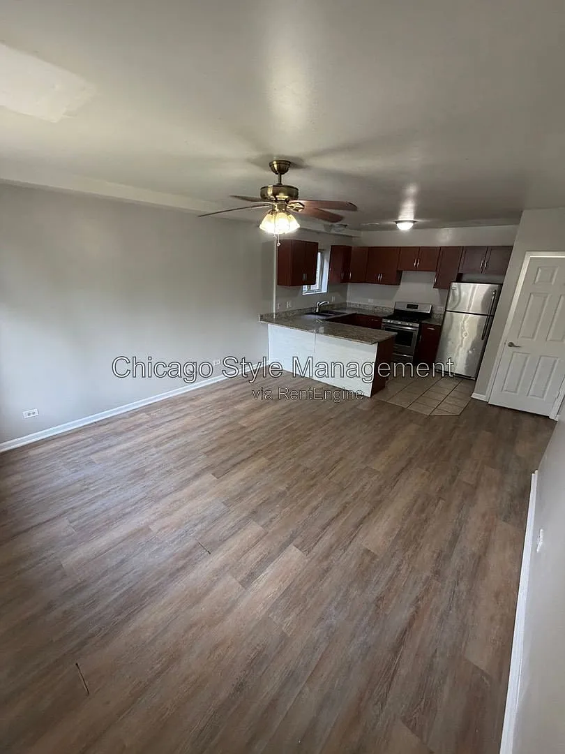 6439 S Saint Lawrence Ave — Photo 3