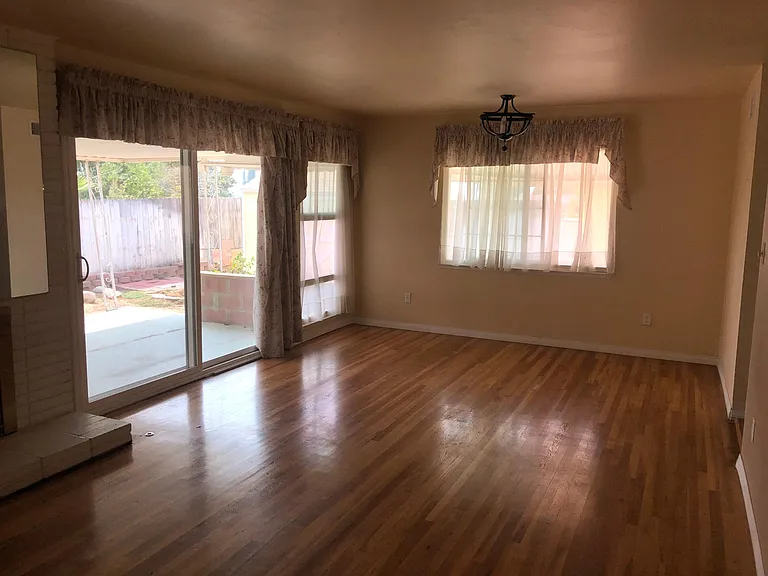 150 W Blaine St — Photo 5