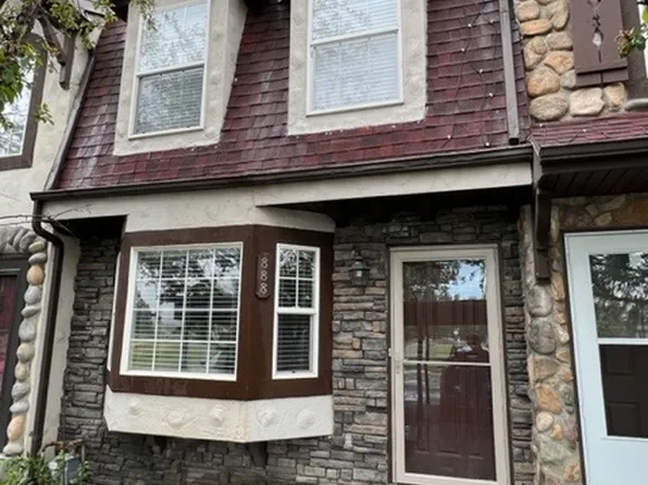 888 E Hamlet Cir N, Midway, UT 84049