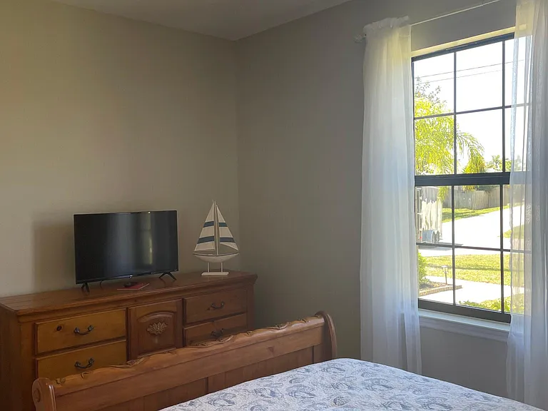 2721 SW 18th Ave — Photo 7