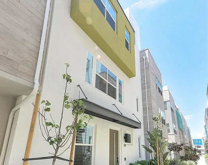 987 E Mason Ln #129 — Photo 3