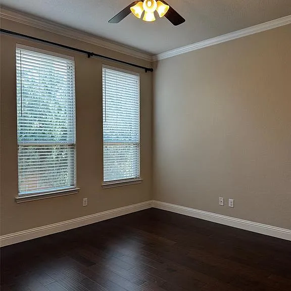 6829 Westbury Dr — Photo 12