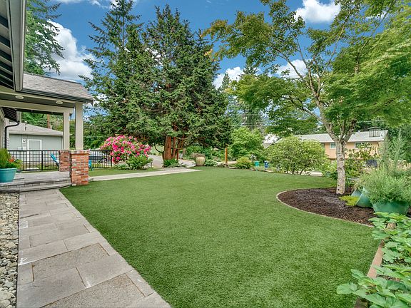 4th image of 9514 167th Ave NE