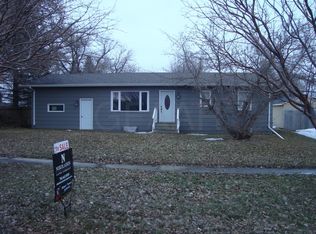 107 1st St, Cando, ND 58324