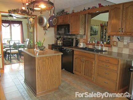 Great room with cathedral ceilings