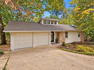 5 Stringer Ln, Bella Vista, AR 72715