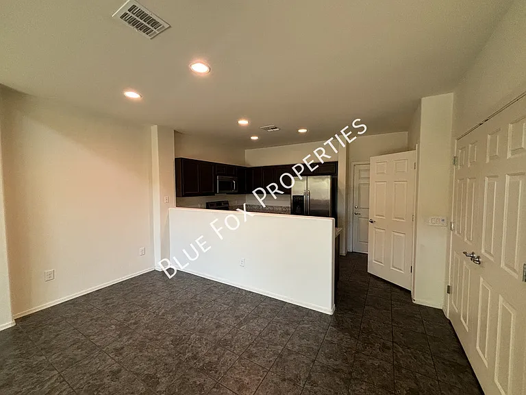 4170 N Thurston Ln #101 — Photo 4
