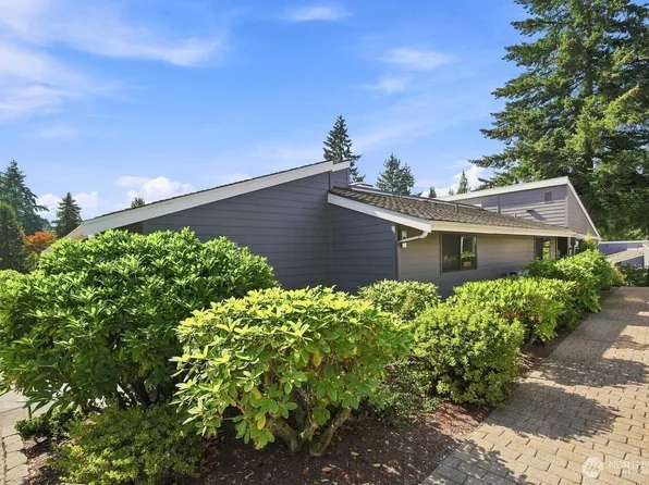 15000 Village Green Drive #2, Mill Creek, WA 98012