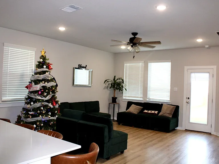 174 Gullivers Dr — Photo 7