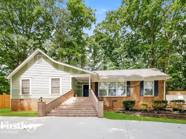 7614 Robin Crest Rd, Charlotte, NC 28226