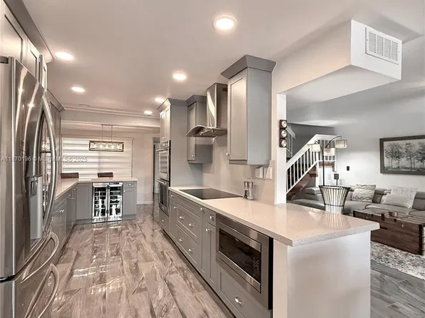 9703 N New River Canal Rd APT 102, Plantation, FL 33324