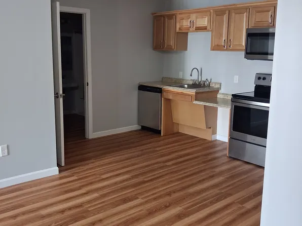 Sanford Pointe, 24 Patriots Ln #F8e73d8f3, Sanford, ME 04073