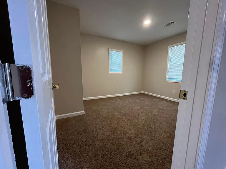 536 N Midland Ave #104-A — Photo 6