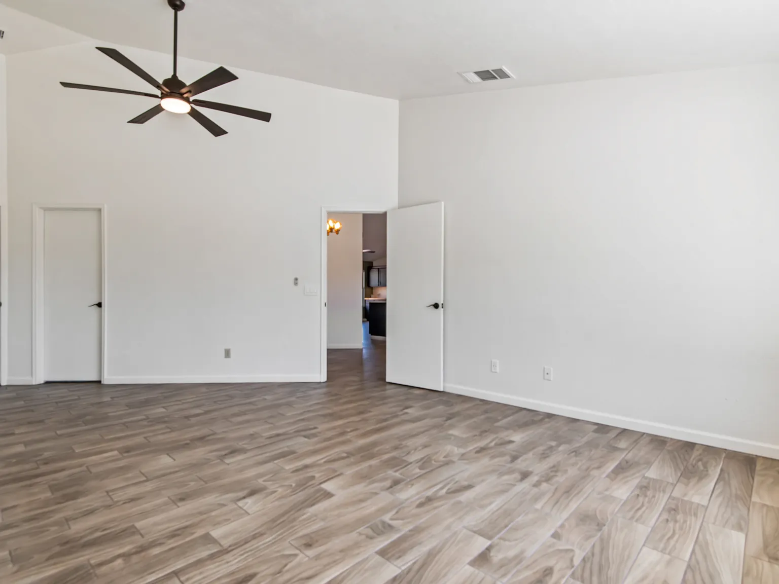 3 bed, 1682 sqft, $2,350 — Photo 3