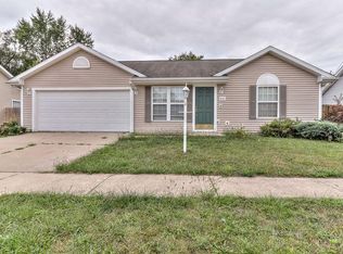 605 S Sunny Ln, Urbana, IL