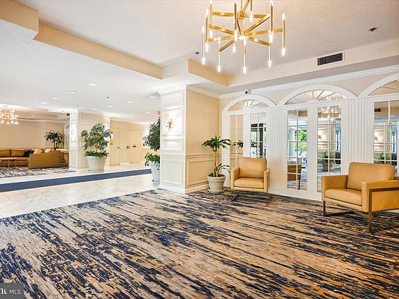 3rd image of 15101 Interlachen Dr #1-614
