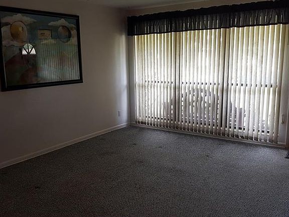 4th image of 4417 Ohio Ave