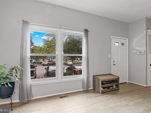 3rd image of 254 Michele Cir