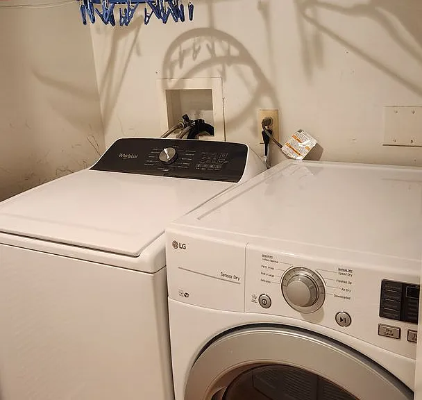 2207 Fordham Dr — Photo 27
