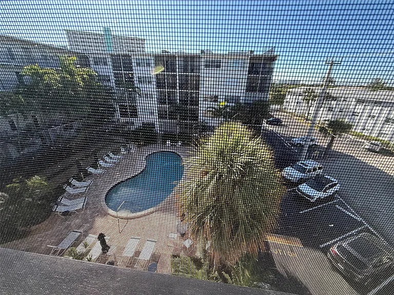 4117 Bougainvilla Dr #415 — Photo 7
