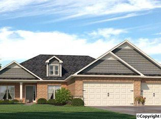 30 Queensland Dr, Huntsville, AL 35824