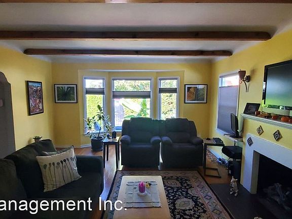 3rd image of 3212 Arvia St
