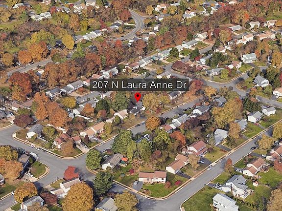2nd image of 207 N Laura Anne Dr