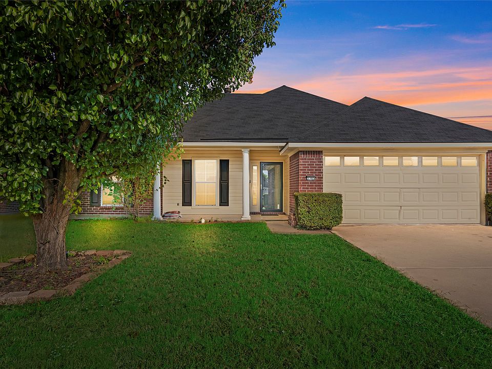 1st image of 3305 Jefferson Pl