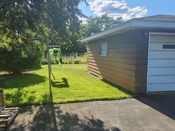 4th image of 9402 E Alki Ave #9404