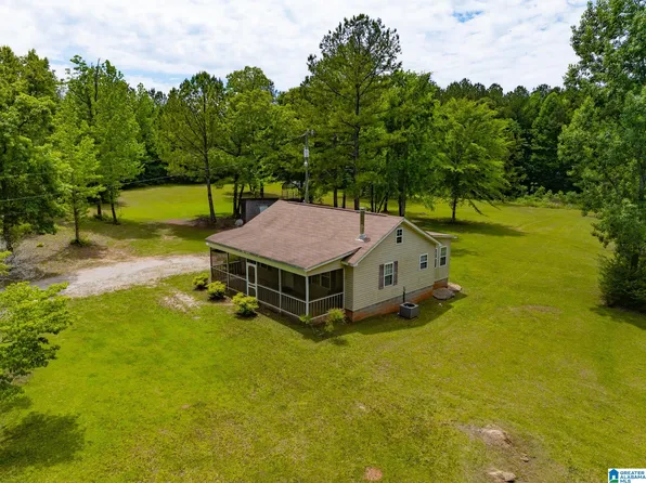 5621 County Road 18, Talladega, AL 35160