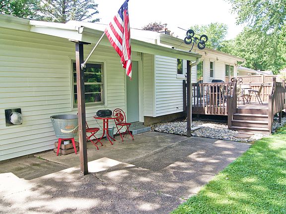 5th image of 1212 Maplerow Ave NW